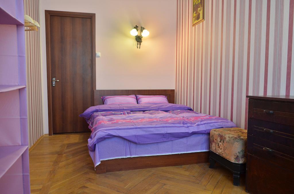 Griboedov Hostel & Suites Tbilisi Room photo