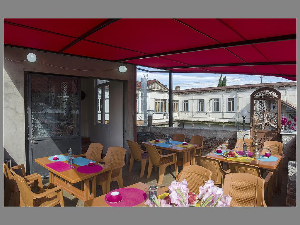 Griboedov Hostel & Suites Tbilisi Exterior photo