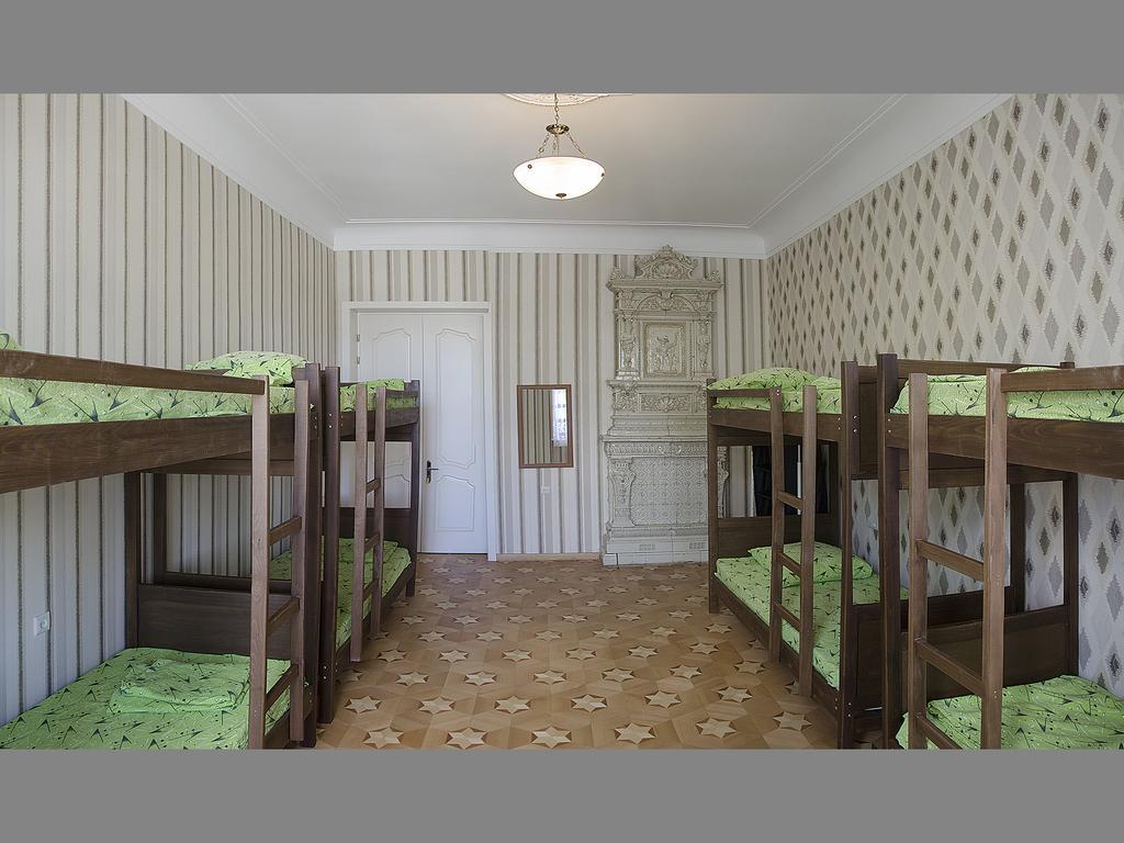 Griboedov Hostel & Suites Tbilisi Exterior photo