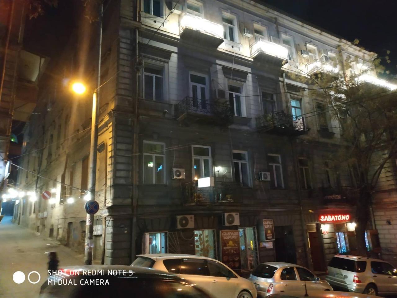 Griboedov Hostel & Suites Tbilisi Exterior photo